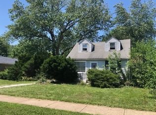 8124 Latrobe Ave, Burbank, IL