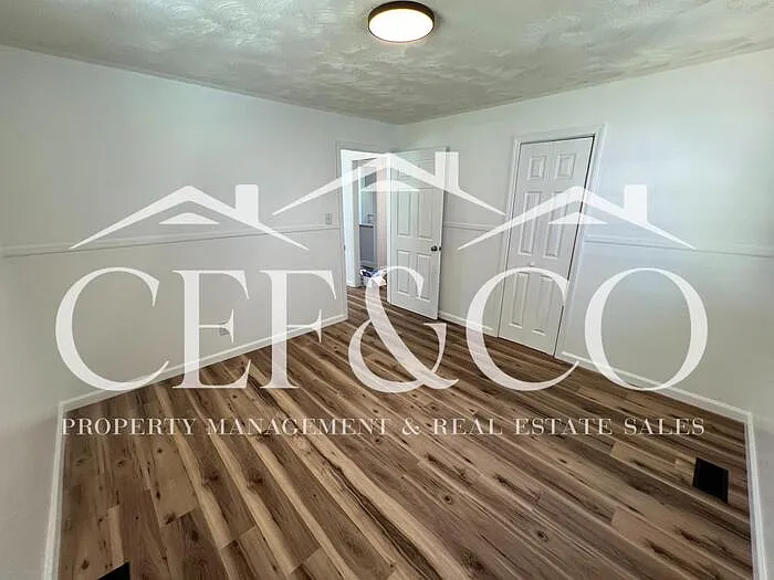 228 Caulder Cir — Photo 5