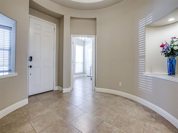 3rd image of 542 Hay Meadow Dr