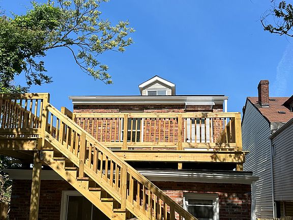 2nd image of 3204 Ward St