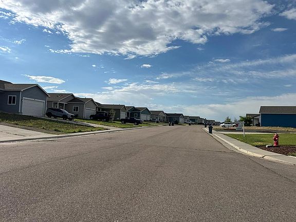 5th image of 187 S 4th Ave