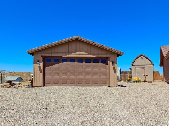 4th image of 7633 N Seely Dr
