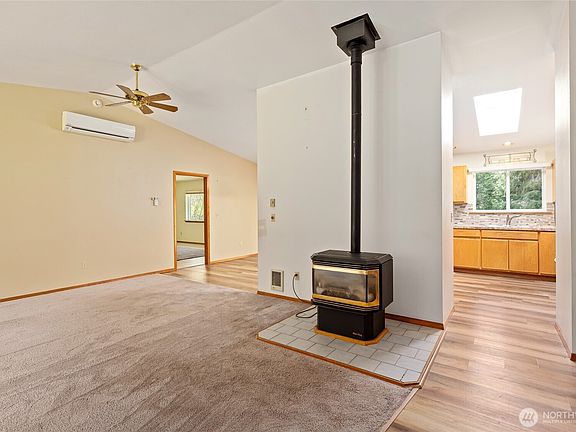 4th image of 29314 387th Avenue NE