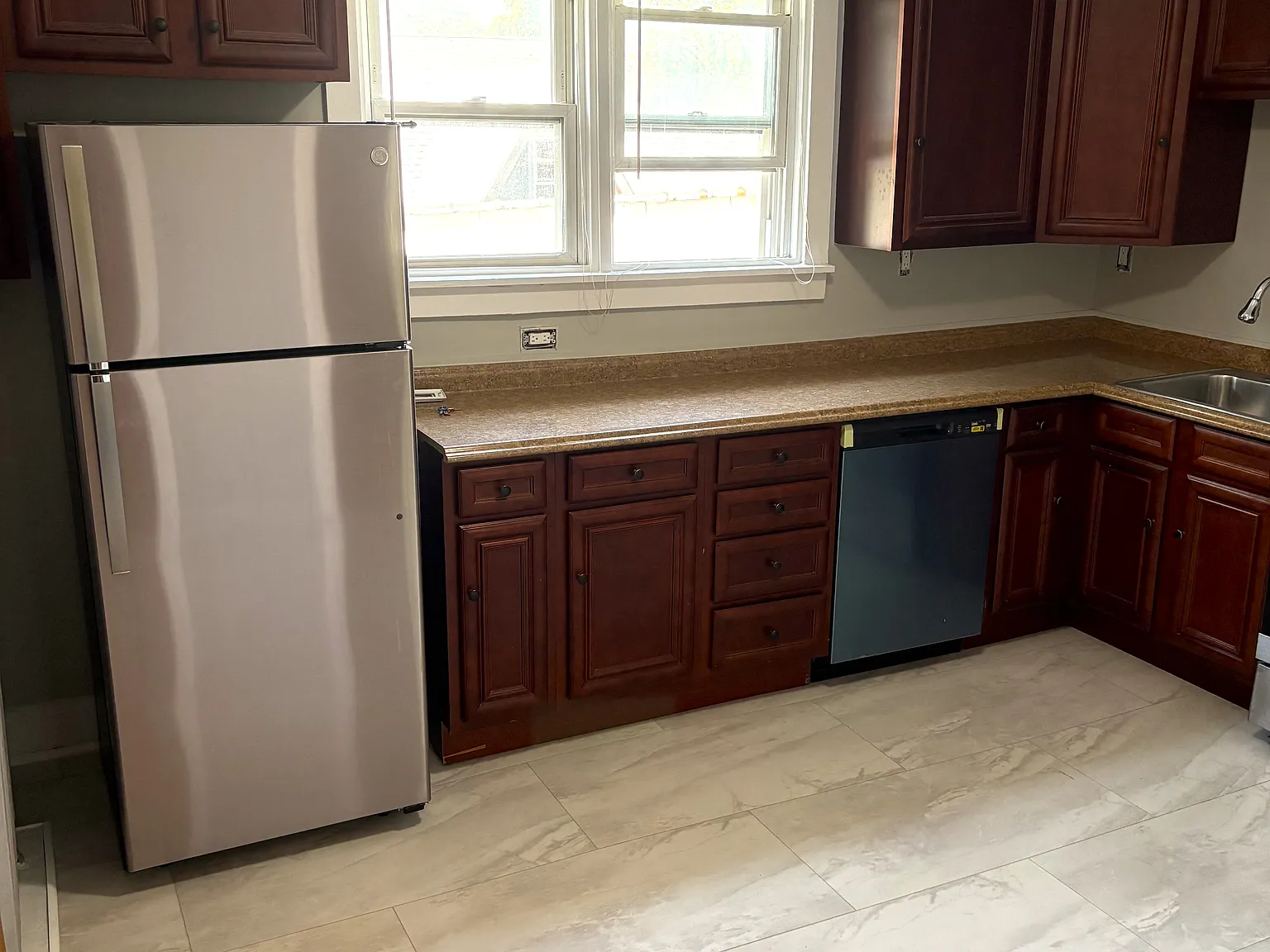 2 bed, 850 sqft, $2,475 — Photo 4