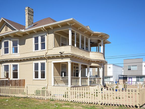 2nd image of 823 Ogden St