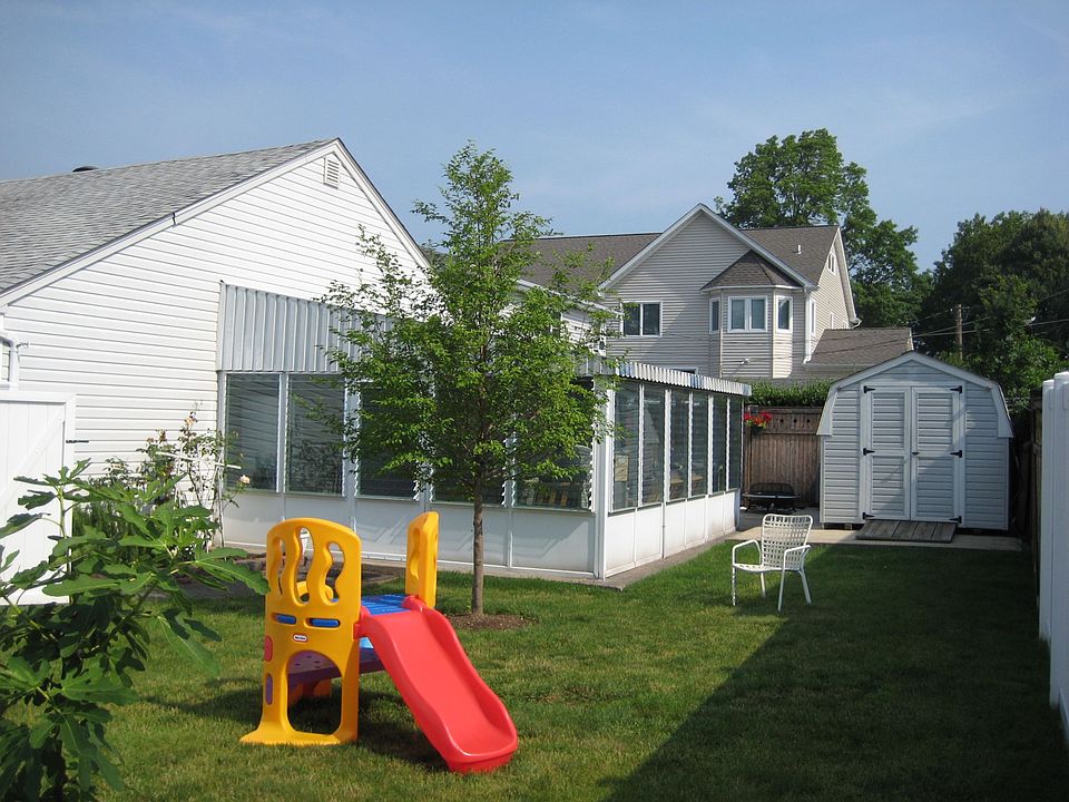 2nd image of 3531 Ladonia St