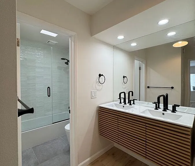 5651 Sumner Way #309 — Photo 7