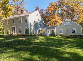 7 Hunt Rd, Darien, CT 06820