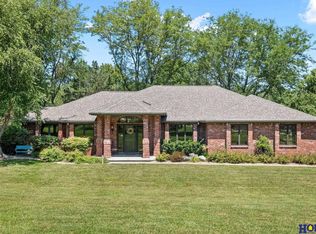 15200 Plum Ridge Rd, Lincoln, NE 68527