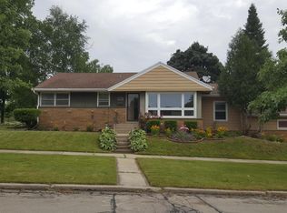 6230 W Cleveland Ave, Milwaukee, WI 53219