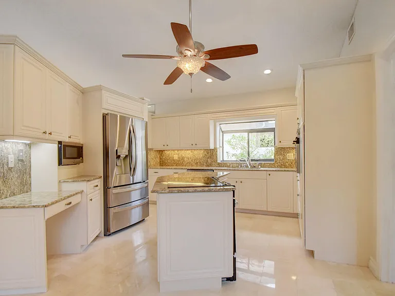 22595 Esplanada Cir W — Photo 17