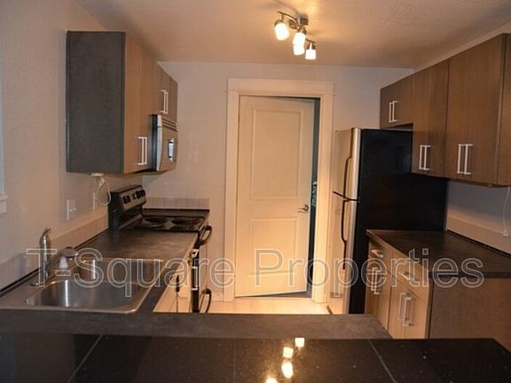 3rd image of 726 Kirkland Cir APT C103
