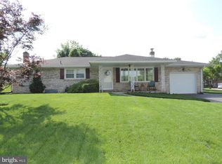 575 Sundale Dr, York, PA