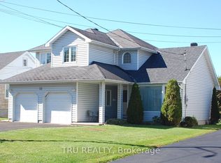 15 George Ave, Perth, ON K7H2Y7