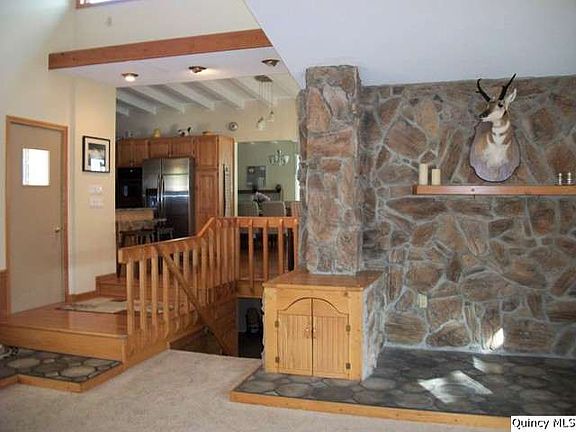 Home for Sale in Quincy, IL $179,900