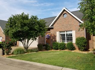 424 Huntwood Ln, Evansville, IN 47715
