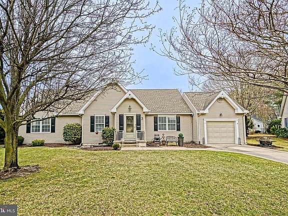 2nd image of 3 Wellington Ct