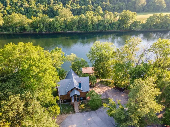 205 Newlands Cir, Lakeview, AR 72642