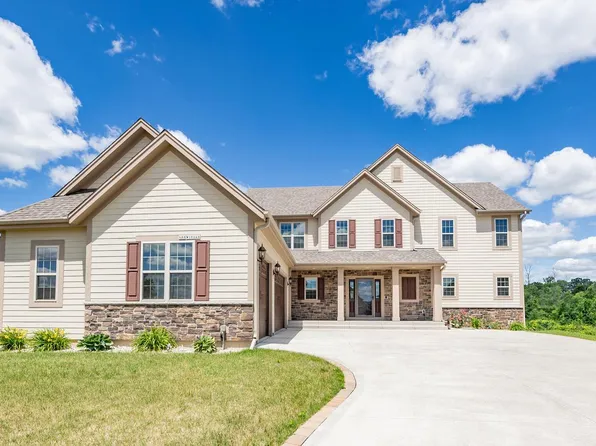N88W18648 Duke COURT, Menomonee Falls, WI 53051