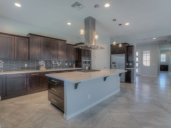 4th image of 3487 E Orleans Dr