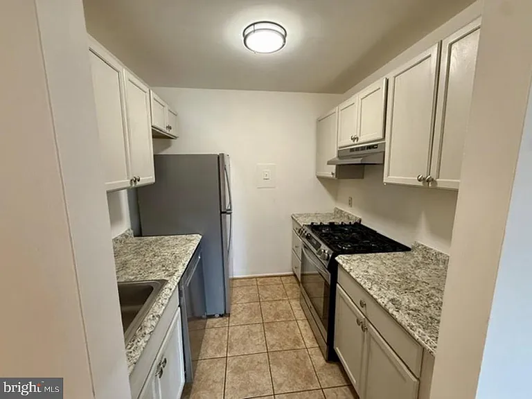 4358 Cherry Hill Rd #301 — Photo 14