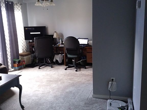 3rd image of 3402 Waltham Cir