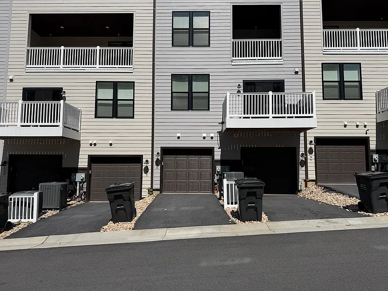 626 Noush Ct #B — Photo 41