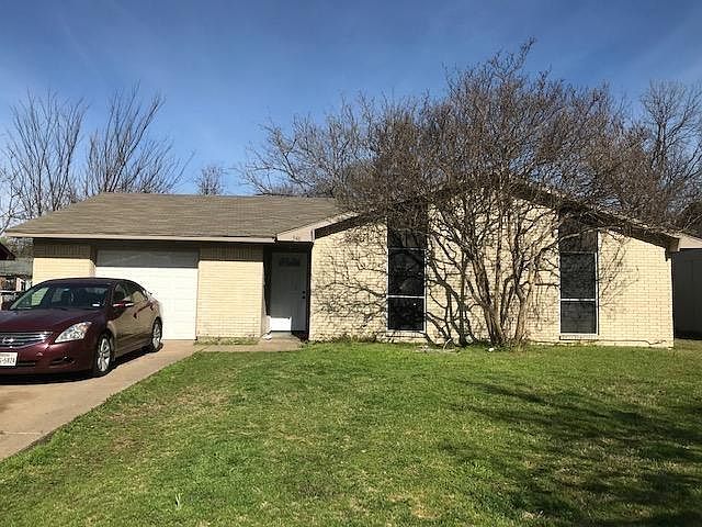 1st image of 546 W Ferndale Ln