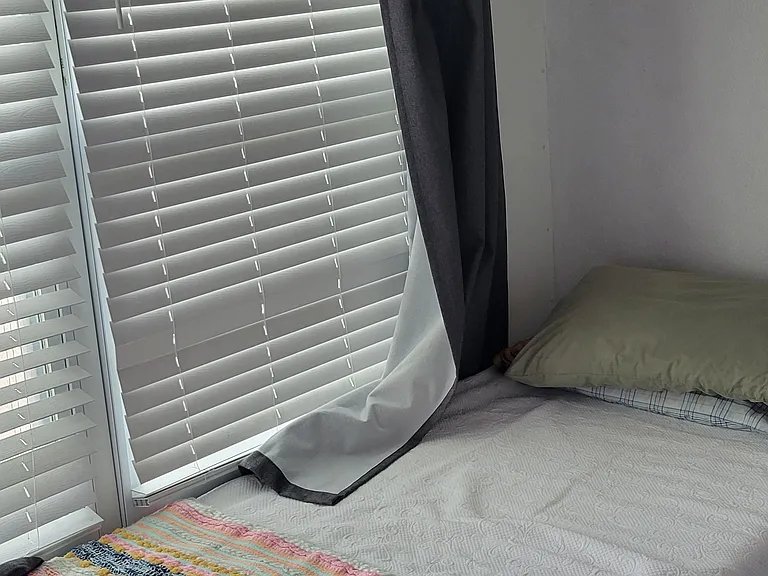 florida room bedroom