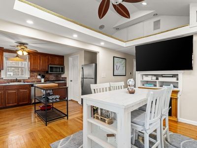 38 Newport Rd, Hull, MA, 02045