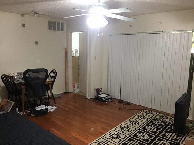 2nd image of 3115 Helms St APT 113