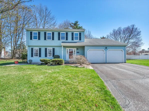 5 Whitney Court, Cromwell, CT 06416