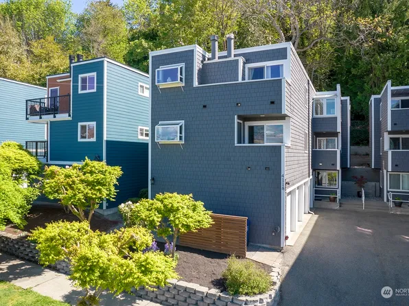 4118 58th Place SW #2, Seattle, WA 98116