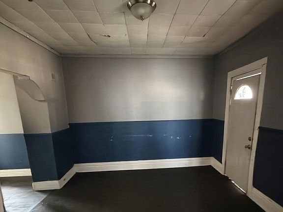 3rd image of 1219 Racine STREET