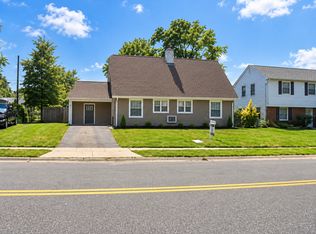 140 Pennypacker Dr, Willingboro, NJ 08046