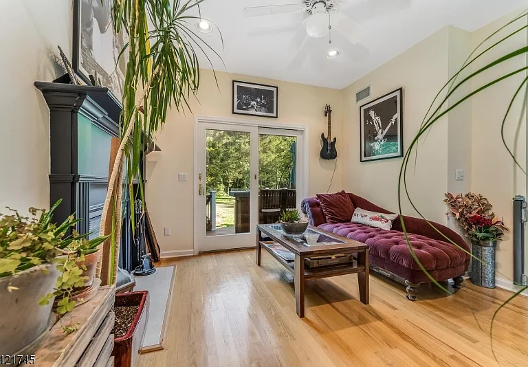 93 Bissell Rd #A — Photo 9