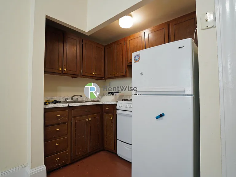 2 Ware St #109U — Photo 3