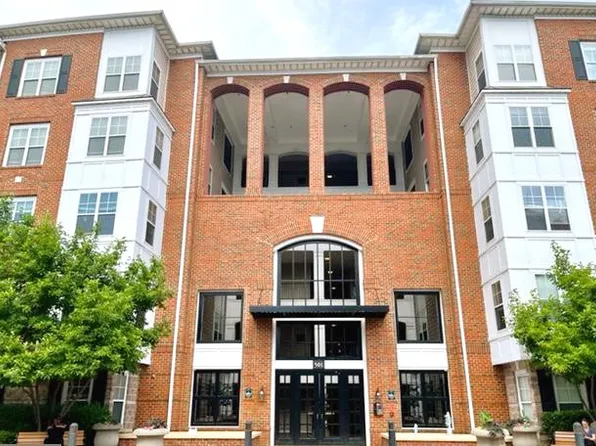 501 Hungerford Dr APT 145, Rockville, MD 20850