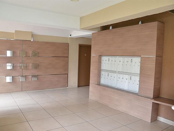 3rd image of 1244 Pennsylvania Ave APT 104