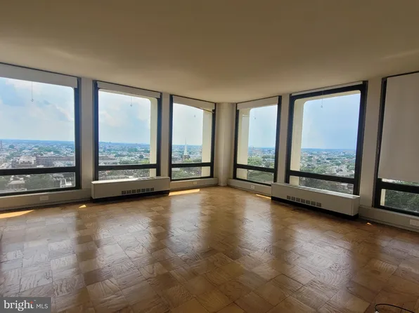 210 Locust St #18DEW, Philadelphia, PA 19106