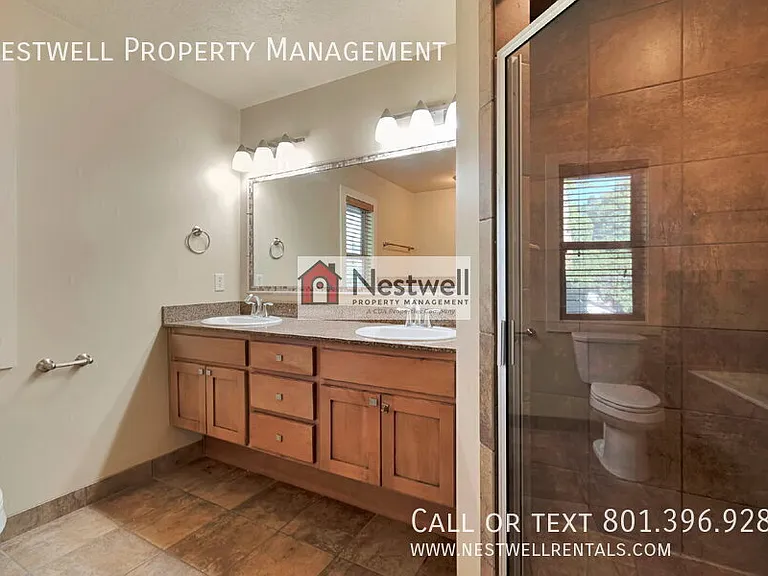 1327 E Urbandale Ln — Photo 9