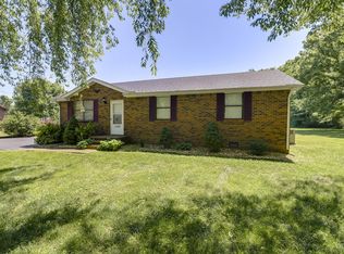 1560 Dowlen St, Pleasant View, TN 37146