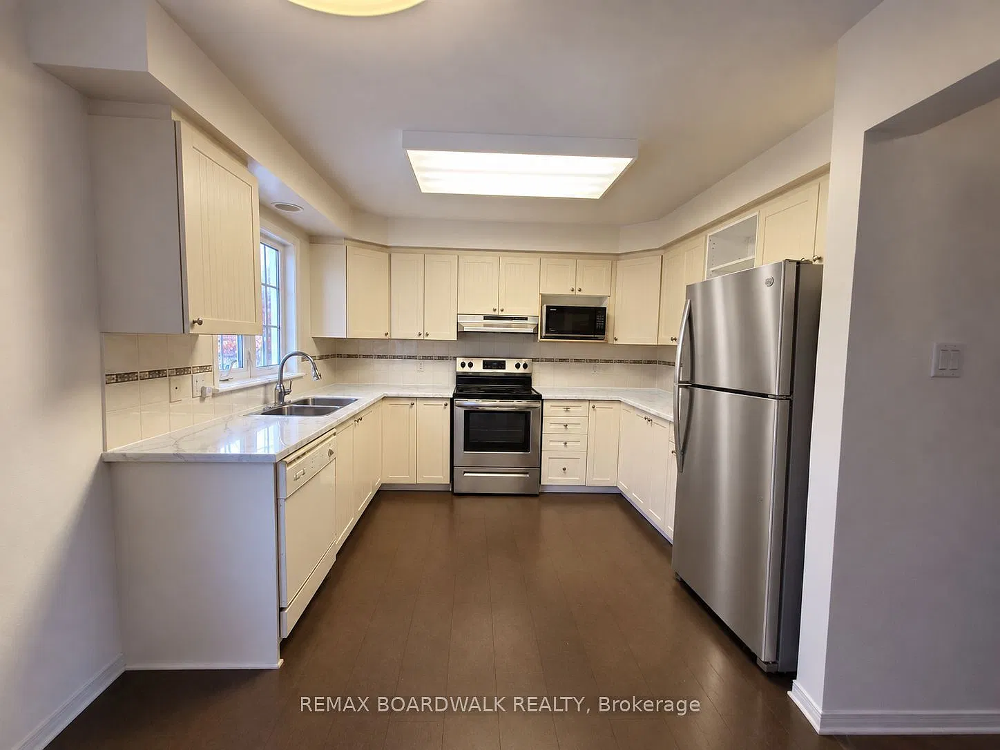 3 bed, $2,500 — Photo 3