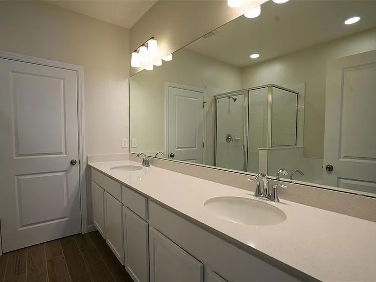 14819 Harvest St — Photo 17