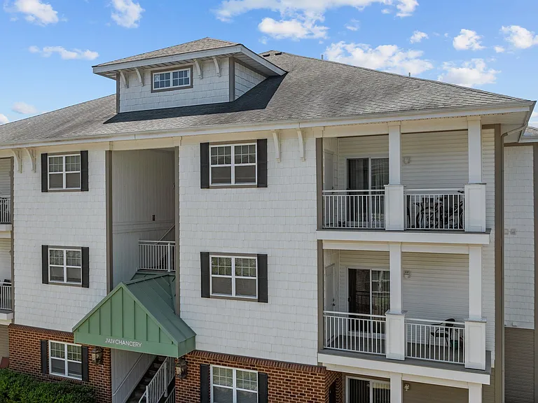2424 Chancery Ln #207-1 — Photo 20