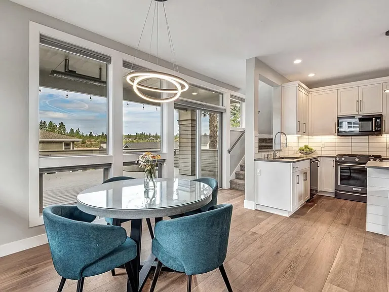 1315 NW Mount Washington Dr — Photo 46