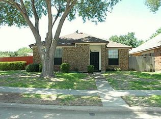 2154 Arbor Creek Dr, Carrollton, TX 75010