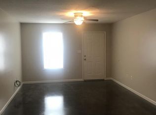 614 W Hunt St APT 1, Paragould, AR 72450