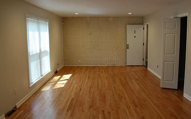 1st image of 525 N Osage St APT 1