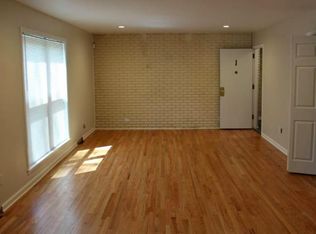 525 N Osage St APT 1, Independence, MO 64050